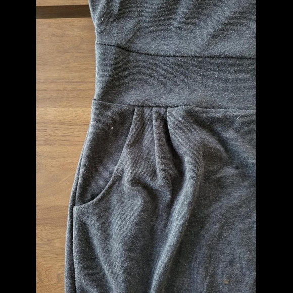 Short dress - Picture 2 of 3